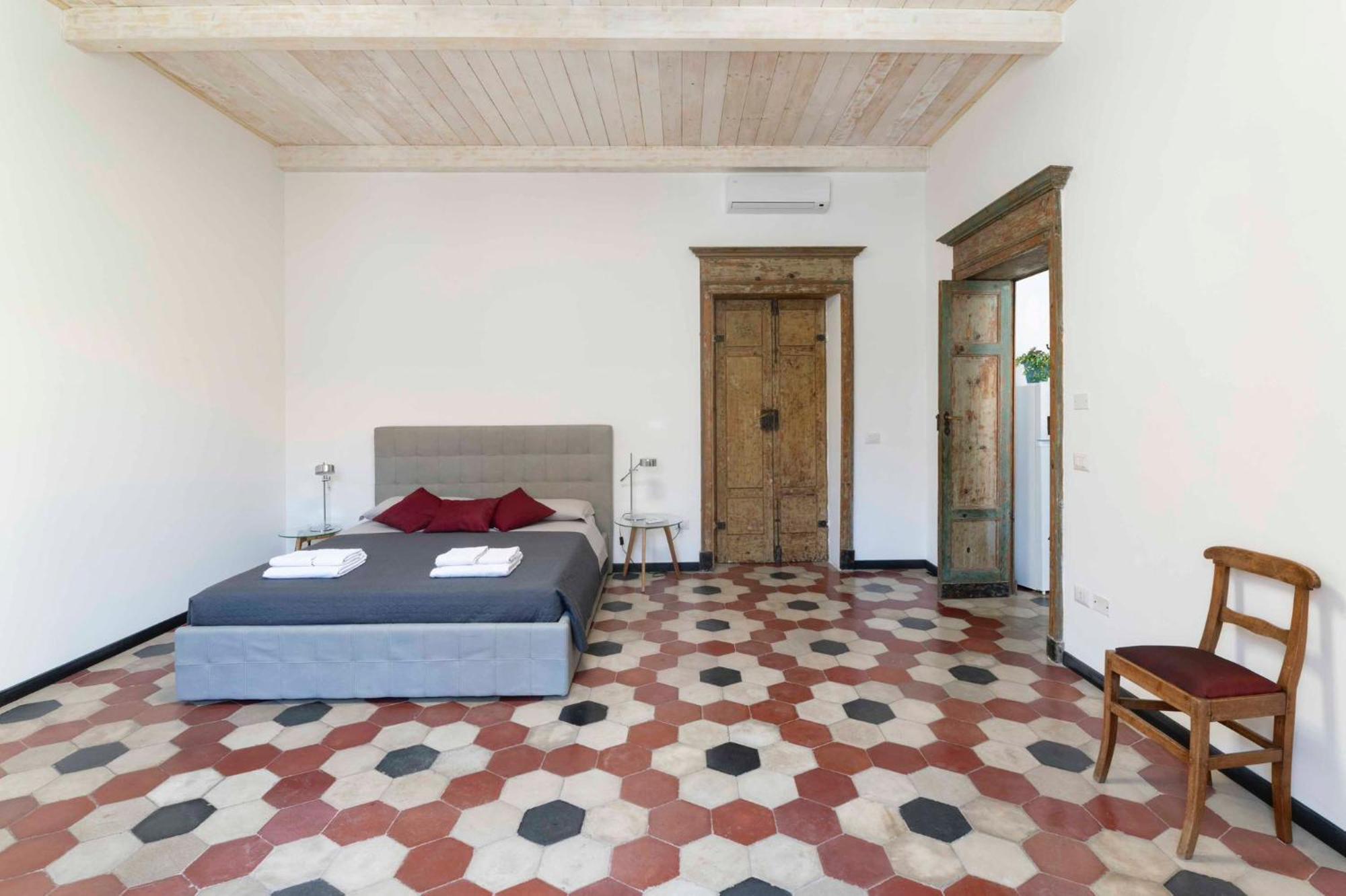 Vintage Cavour Apartment Sassari Bagian luar foto